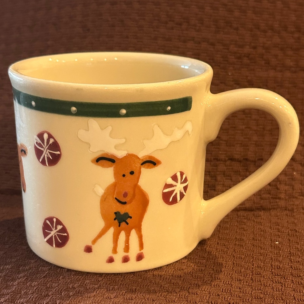 NWOT Vintage Starbucks Hartstone Pottery Reindeer hand-painted mug cup